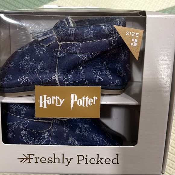 Baby Freshly Picked x Harry Potter Patronus City Leather 
 Moccasins - Picture 1 of 3